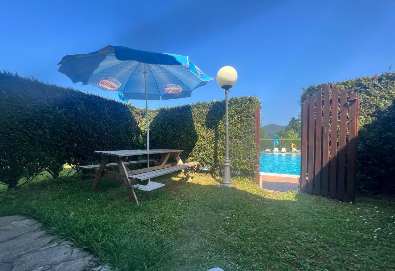 Complejo La Regalina Apartment Кадаведо Екстериор снимка